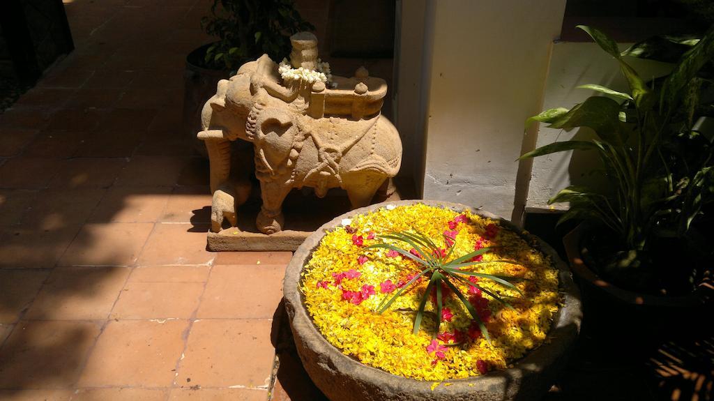 Hotel Raheem Residency Alappuzha Esterno foto